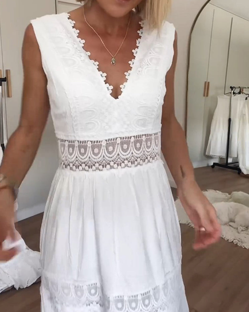 Lace tank dress with V-neckline